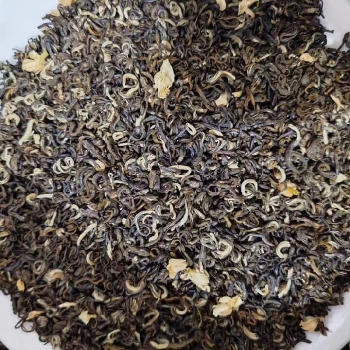 2025年新茉莉花茶（兰香翠曲）香味比较浓！口感重