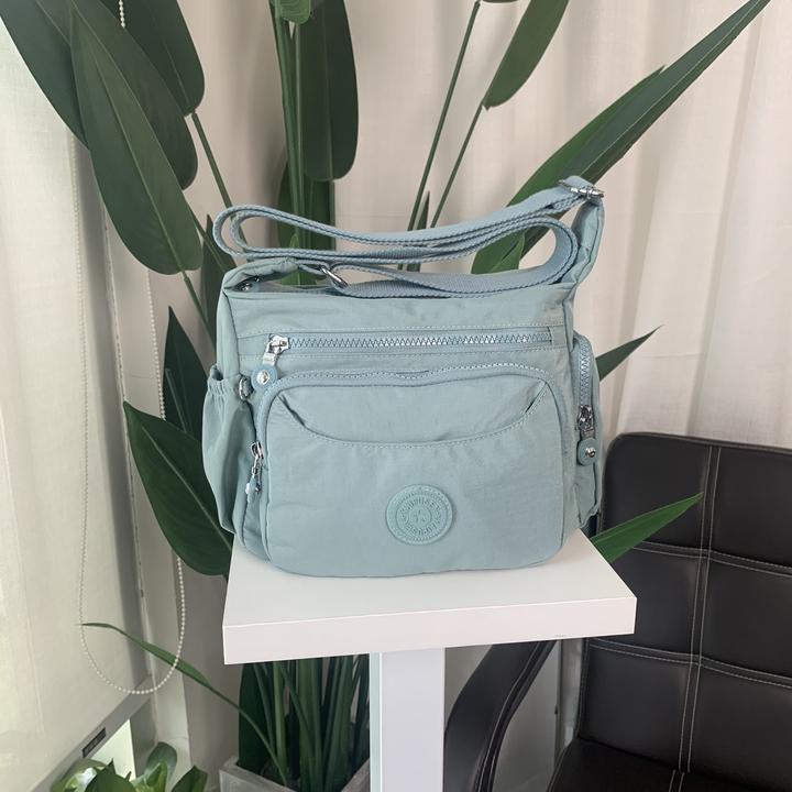 2025新款多隔层口袋斜挎小包轻便单肩包防泼水尼龙帆布包斜挎包女