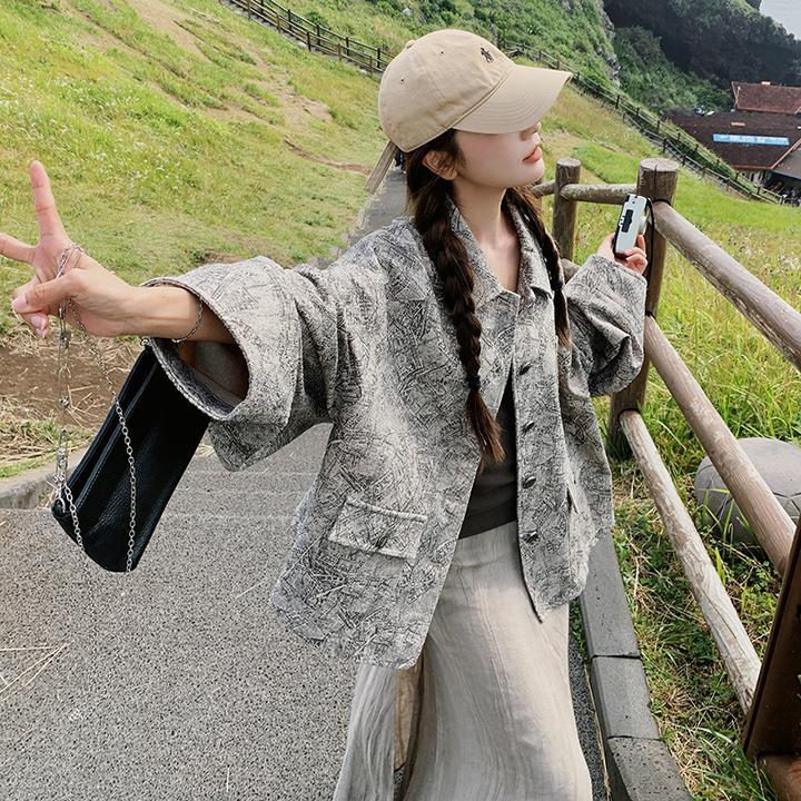 重工印花设计感小香风夹克女宽松蝙蝠型短外套