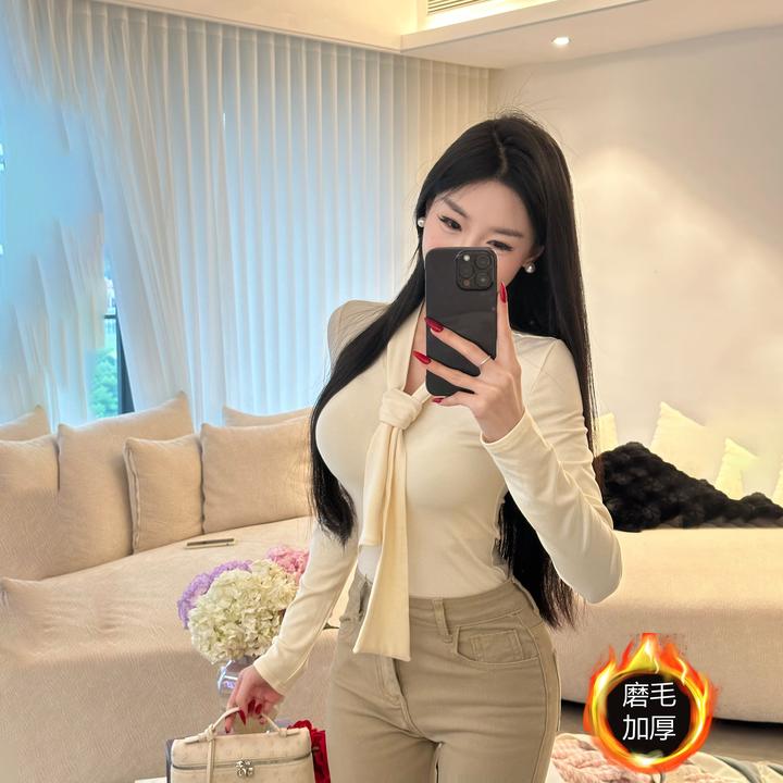 迈沃格秋冬新款独特别致甜辣修身长袖设计感打底衫修身上衣显瘦