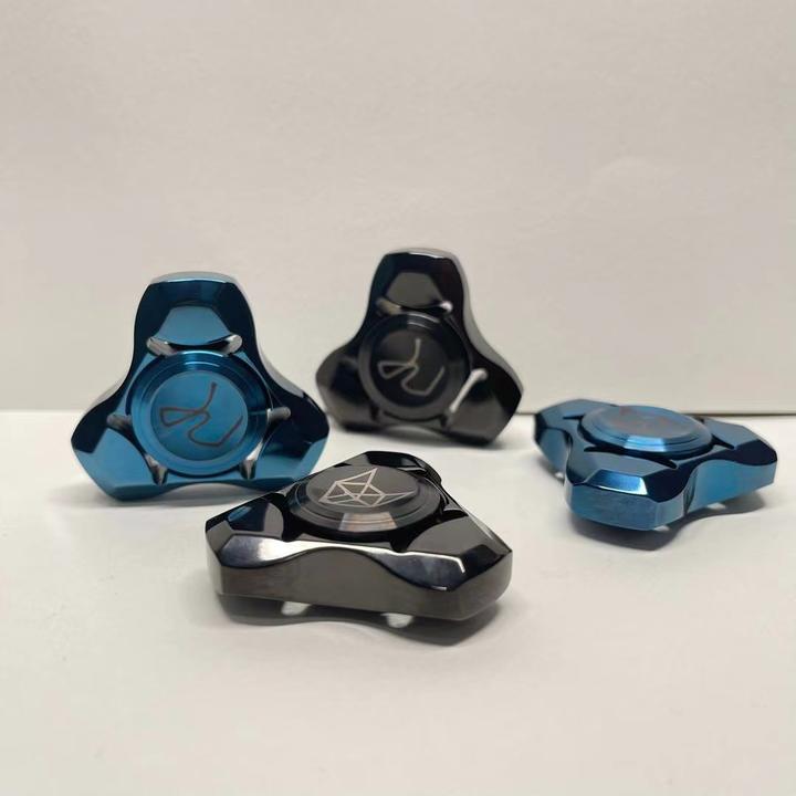 灵狐一代高精密原厂指尖陀螺玩具不锈钢简单持久金属九只手宠粉价