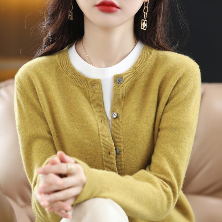 别致温柔圆领针织开衫女修身显瘦长袖外搭2024早秋款洋气毛衣外套
