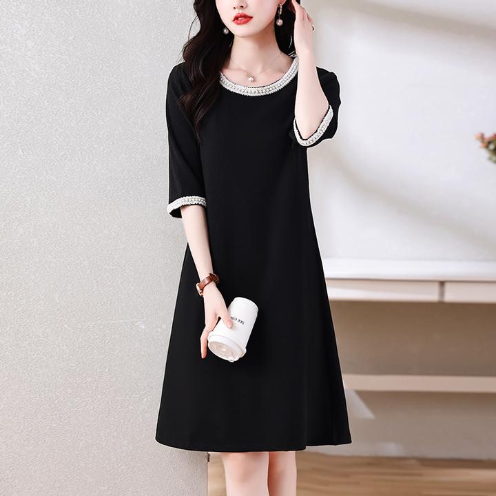 小黑裙2024新款夏季法式赫本风减龄显瘦轻奢气质复古大码连衣裙女