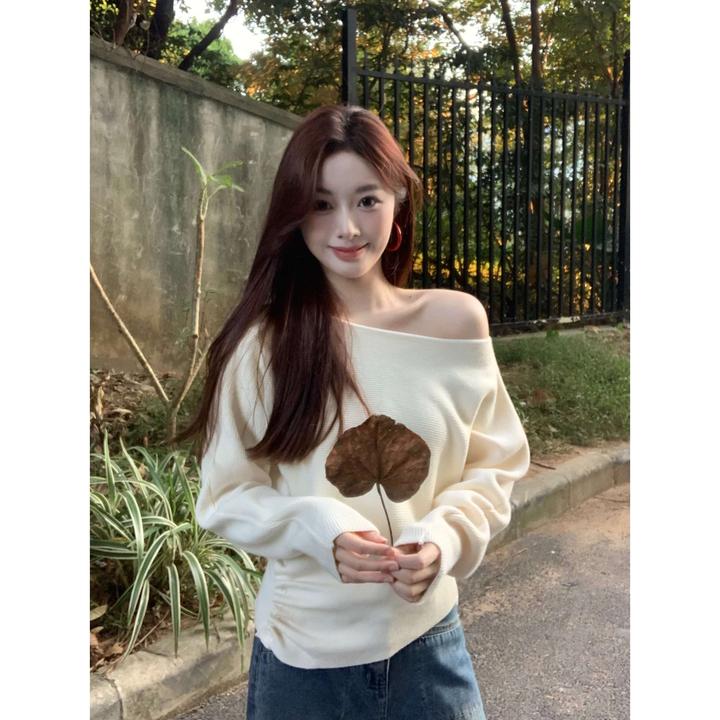 CHUN嘎嘎显瘦款！收腰设计侧面褶皱设计感长袖圆领毛衣针织衫