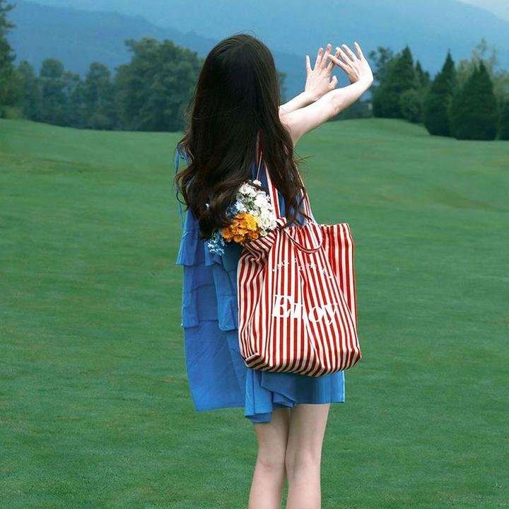 漂亮韩系温柔风蓝色遮肚子减龄吊带连衣裙漂亮出片衣服裙子穿搭