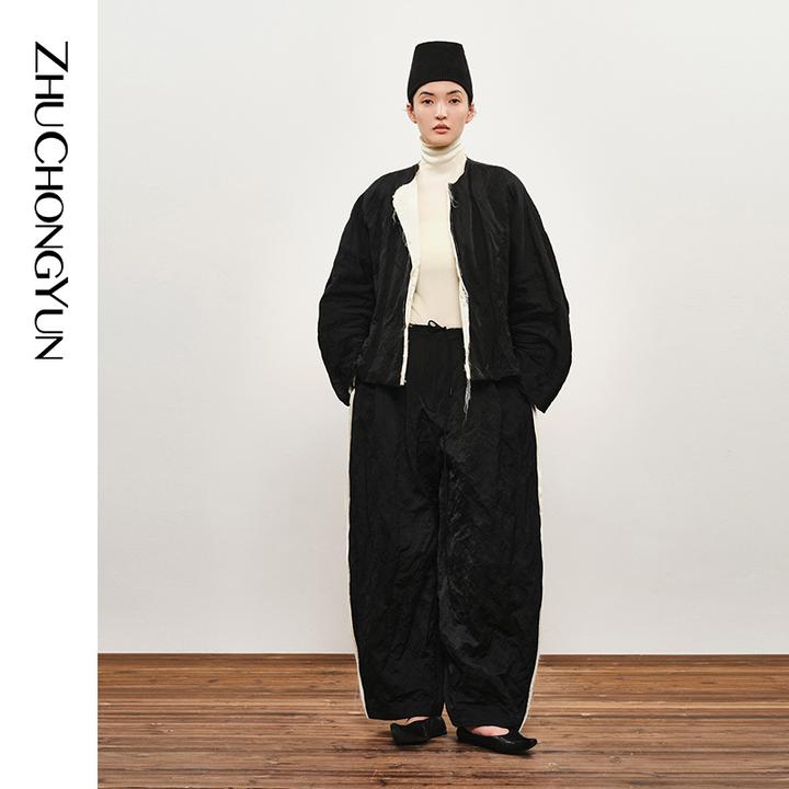 ZHUCHONGYUN秋黑色金属丝光宽松短款棉衣外套C1EG3159L