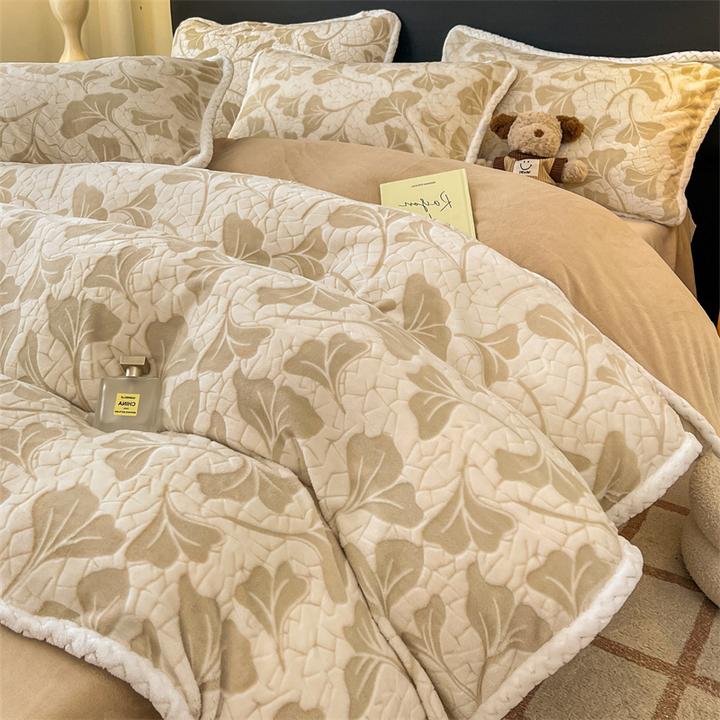 2024新款A类超软牛奶绒四件套立体雕花绒加厚保暖双面绒被套床单