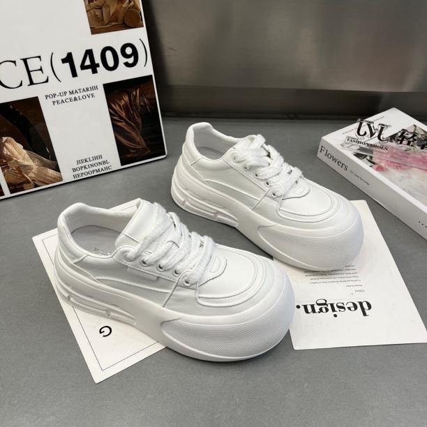 真皮低帮鞋时尚丑萌韩版百搭厚底2024秋冬新款经典简约板鞋