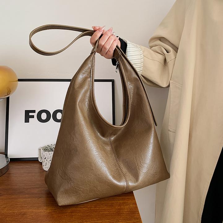 软皮斜挎托特包大容量包包女时尚软包简约百搭大包大学生通勤包