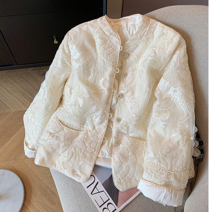 新中式国风刺绣米白色棉服新年战衣复古气质小立领单排扣轻薄棉衣
