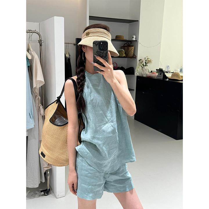 亚麻套装女夏季盐系减龄轻熟风小个子穿搭度假挂脖上衣短裤两件套