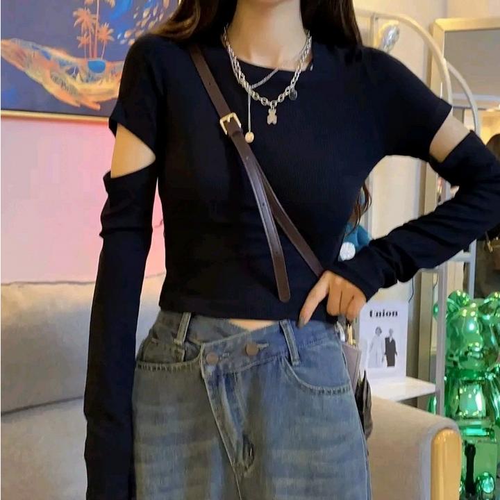 春秋新款长袖露肩打底T恤女修身显瘦套头打底衫百搭短款上衣ins潮