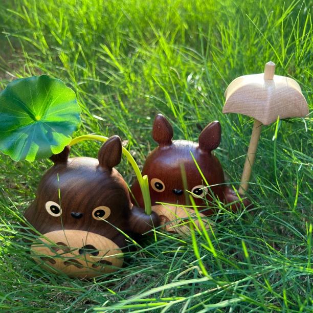 新款黑胡桃木龙猫风车摆件情侣送礼客厅装饰品卡通情人节生日礼物