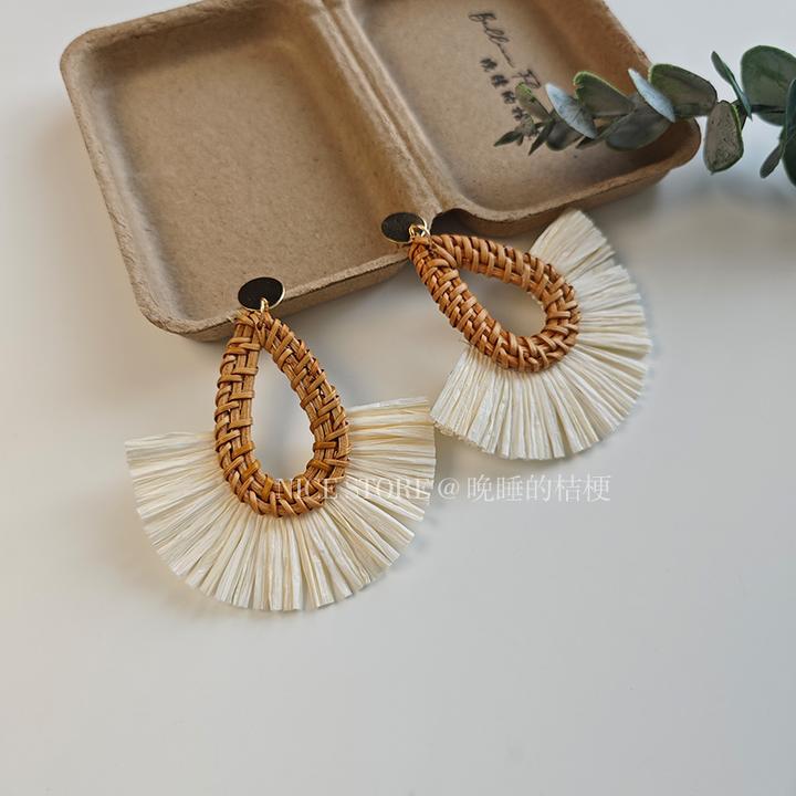 铜合金布艺耳饰 晚睡的桔梗｜复古夸张藤编扇形海边度假风沙滩耳环