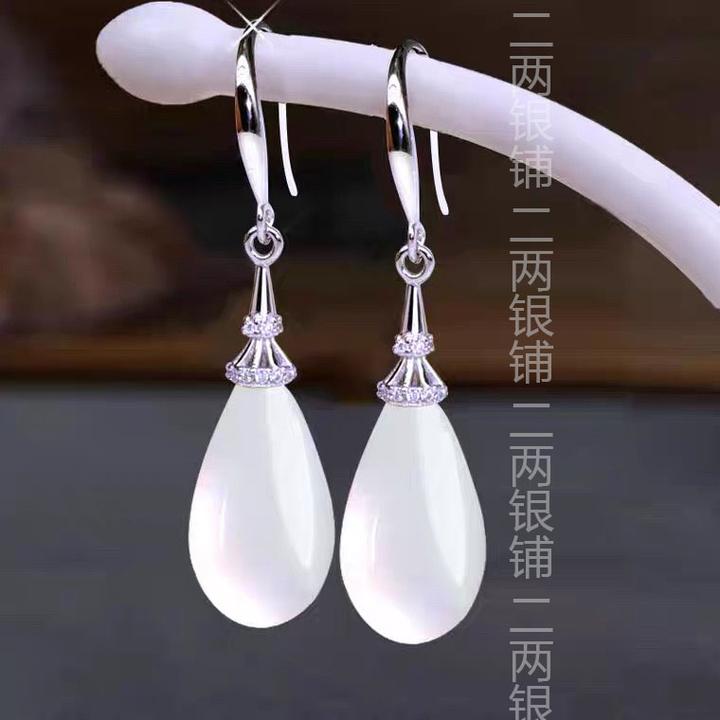 新中式国风高级感轻奢耳环女2025年新款潮火爆款气质耳坠白搭耳饰