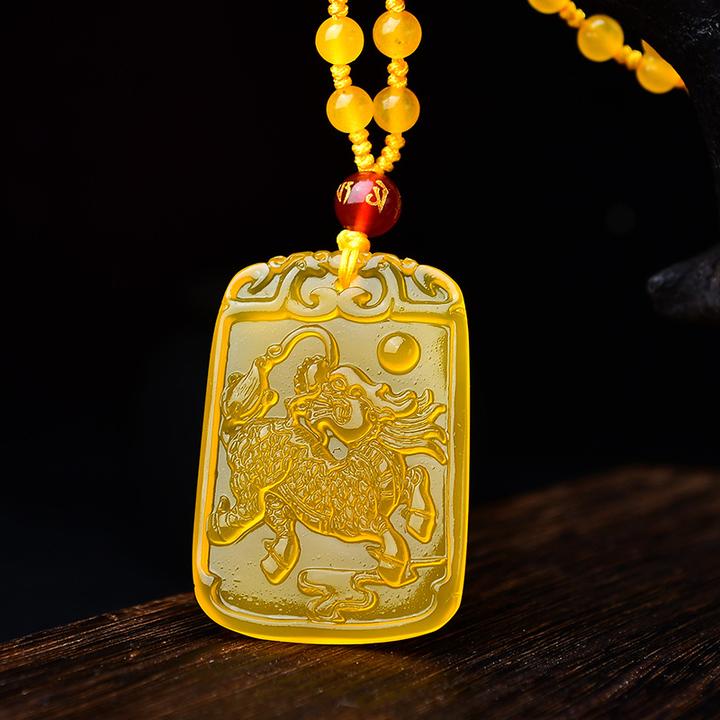 天然黄玛瑙黄麒麟五行卦属土坤为地缺土补土吊坠平安扣挂件钥匙扣