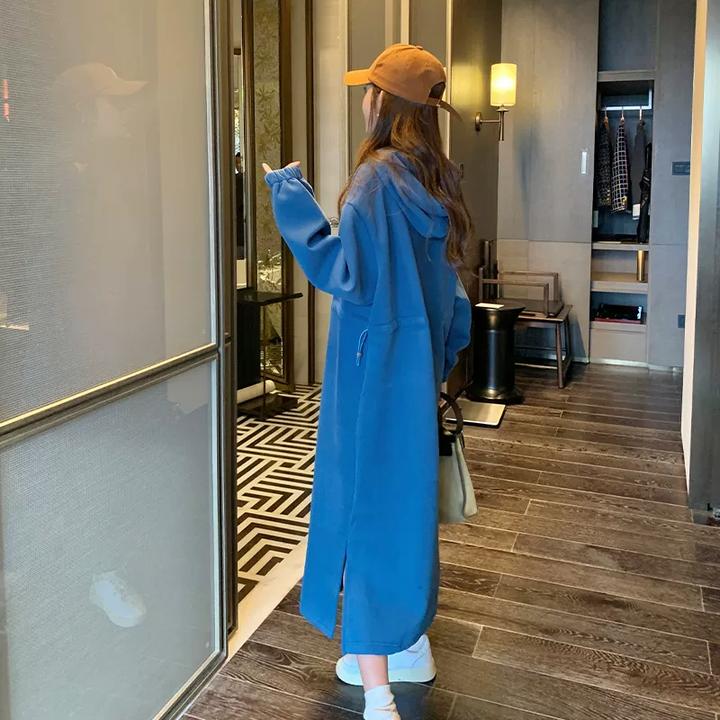 蓝色连帽卫衣裙女早春中长款2024新款慵懒风减龄开叉设计感连衣裙
