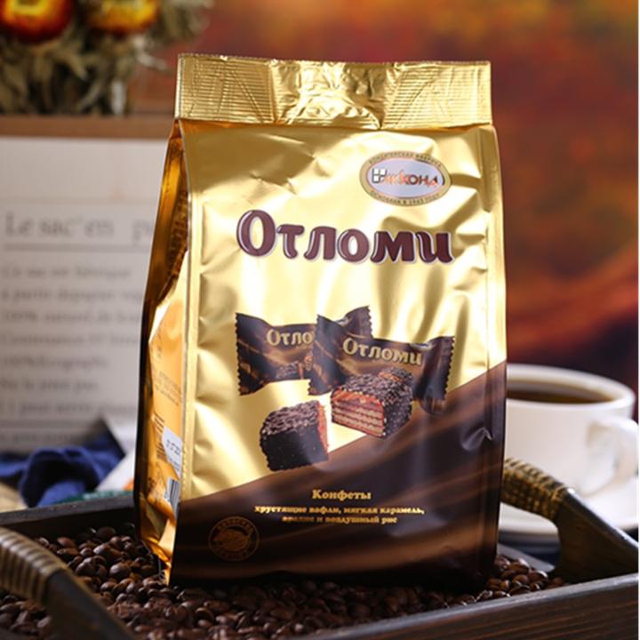 俄罗斯进口农庄奥特焦糖威化饼干零食榛仁花生包裹巧克力味260克