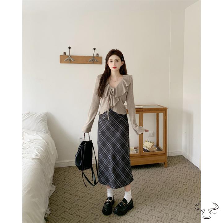 ～大码女装V领荷叶边长袖针织衫上衣高腰格子半身裙