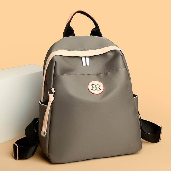 米琦袋鼠女士洋气简约轻便双肩包2025新款时尚百搭高级感背包书包