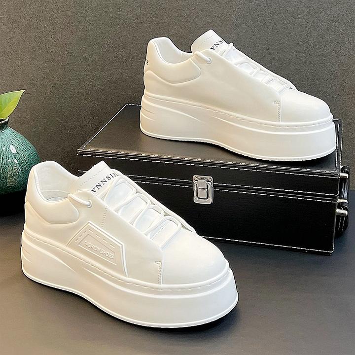 2025潮鞋增高小白鞋男潮流百搭板鞋男鞋厚底松糕鞋简约素面休闲鞋