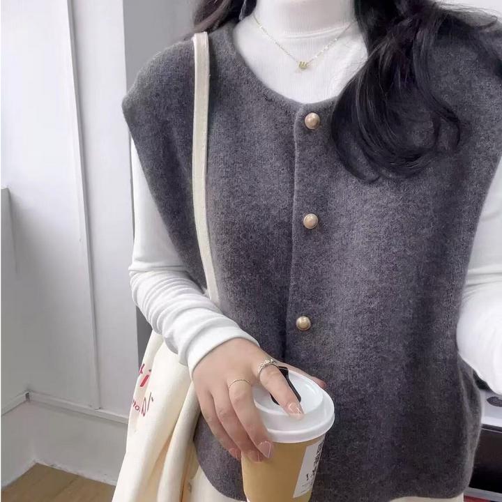 法式温柔系单排扣气质百搭针织马甲背心秋冬新款叠穿内搭坎肩上衣