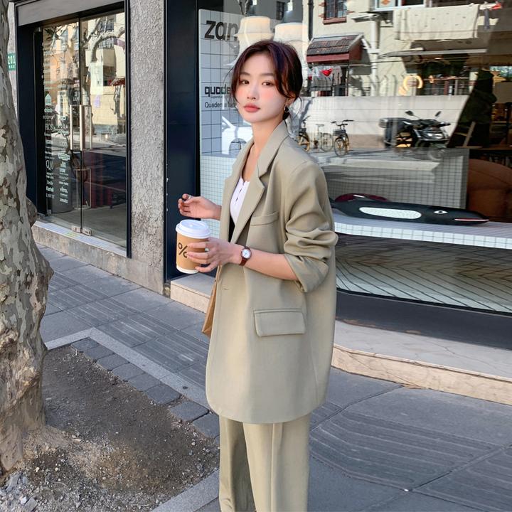 高级感西装套装女2025早春新款今年流行休闲设计感韩系穿搭两件套