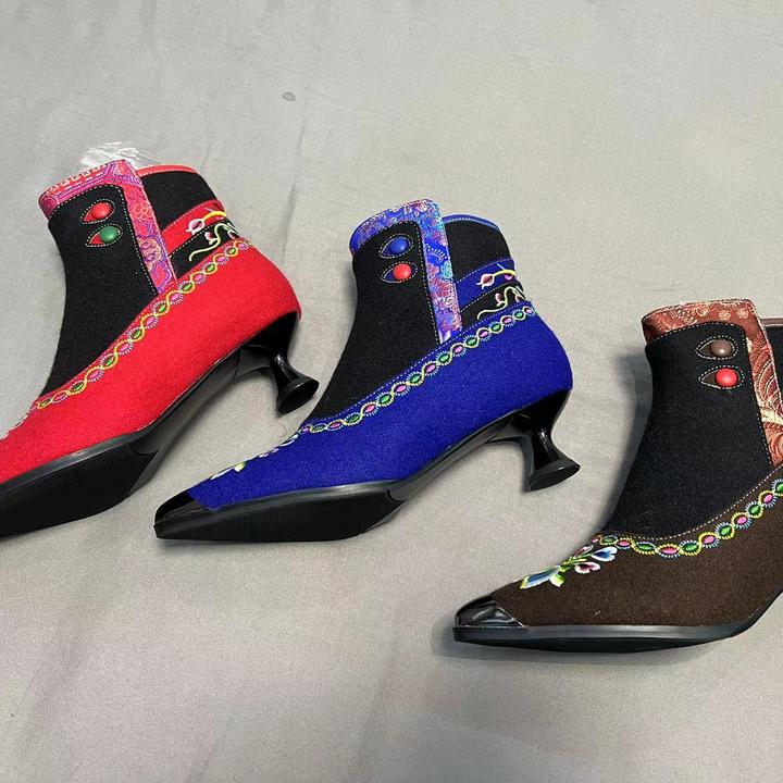 西藏女款短靴细跟名族风鞋