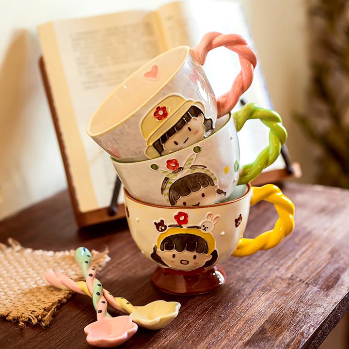 精东家手绘少女心水杯带勺陶瓷马克杯女生家用办公室高颜值早餐杯