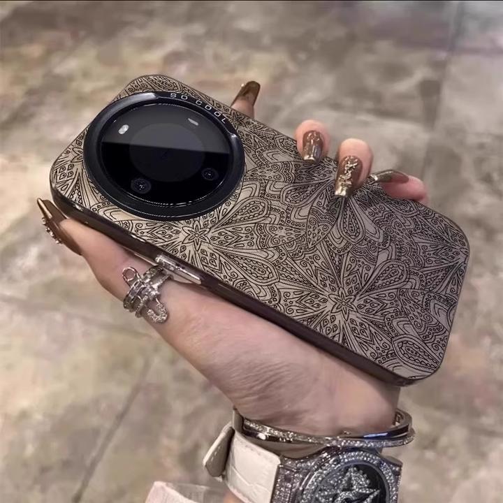 适用华为mate60pro+手机壳复古图腾浮雕新款pura70ultra国潮防摔p