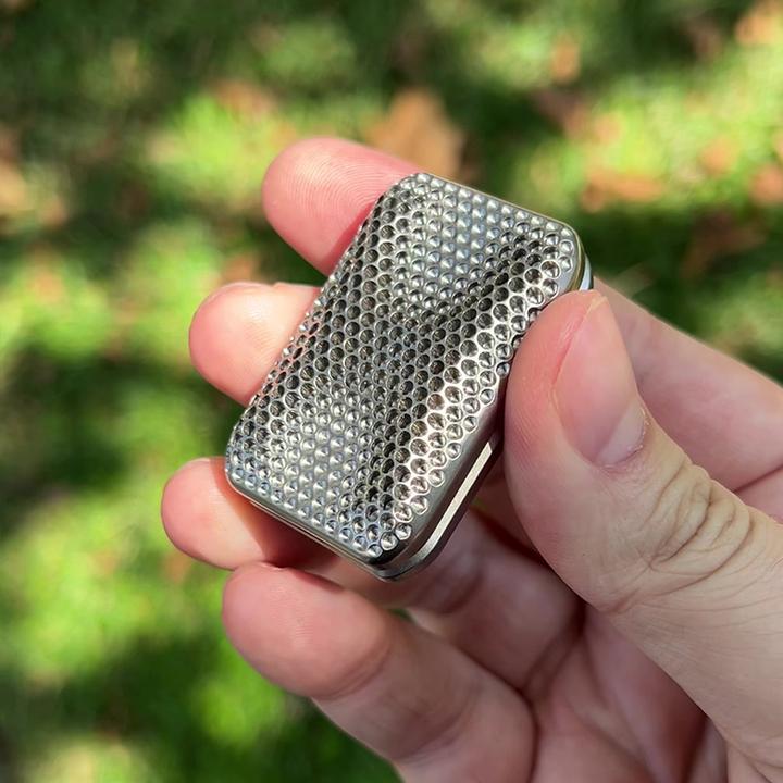 碳纤维磁力推牌无限位律动减压指尖陀螺啪啪币EDC解压玩具