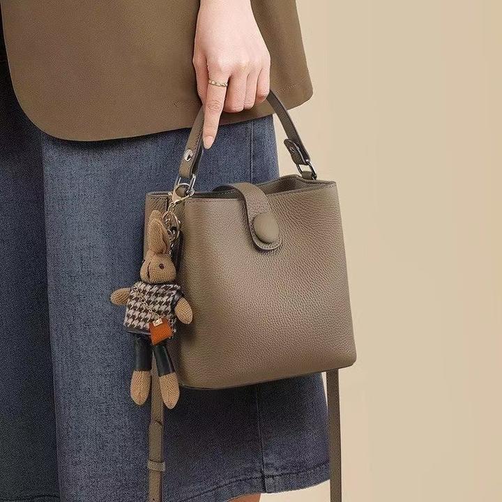 包包女士2025新款水桶包真女包高级感单肩斜挎包手提小包