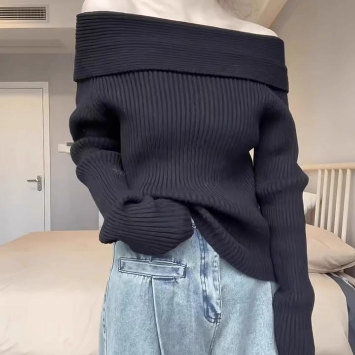 露肩慵懒风一字肩毛衣女秋季新款漏肩设计感黑色一字领针织衫上衣