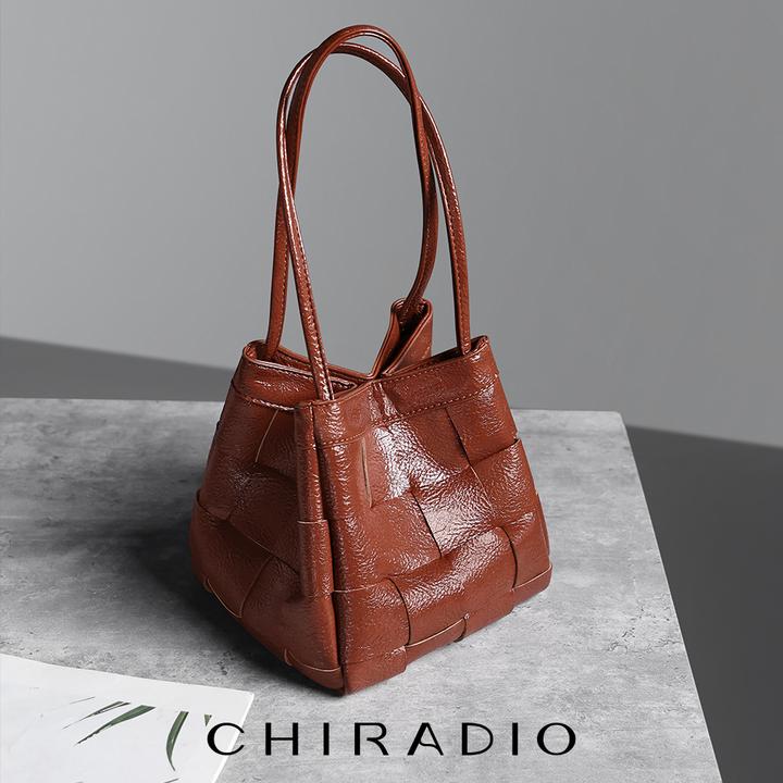 CHIRADIO2025新款编织包水桶手提包斜挎包简约原创设计爆款女包