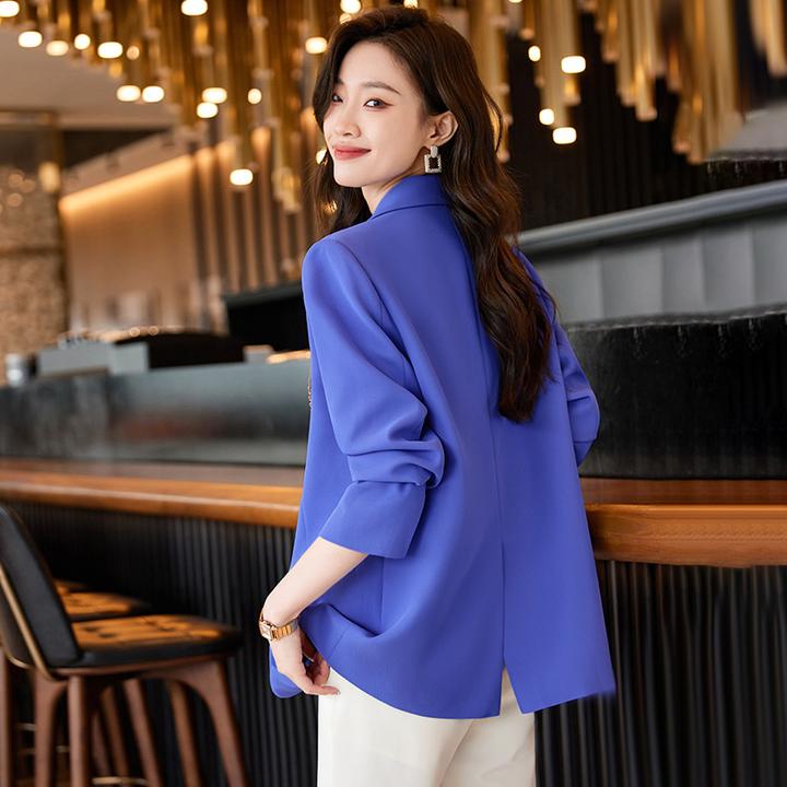 克莱因蓝小西装外套女春秋季2026新款宽松休闲小众设计感炸街西服