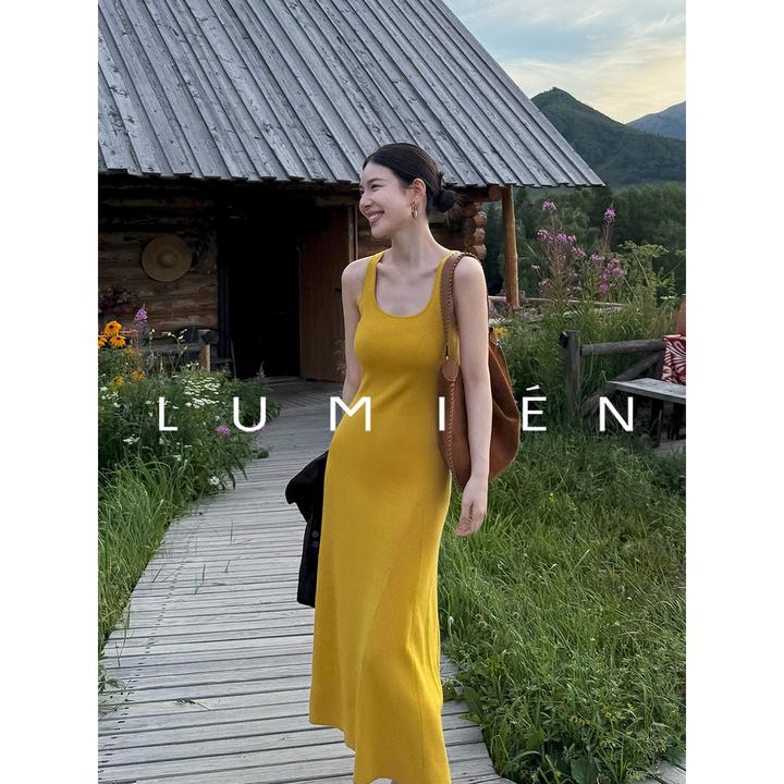 现货【LUMIEN 新品】“肯豆”无袖背心修身连衣裙LX5GLL038