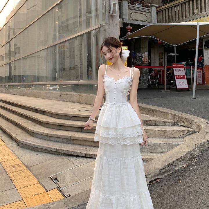 设计感白色吊带连衣裙/半身裙套装