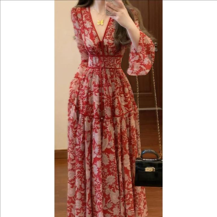 【千代兰】民族风红色碎花V领连衣裙喇叭袖海边旅游度假风长裙9297