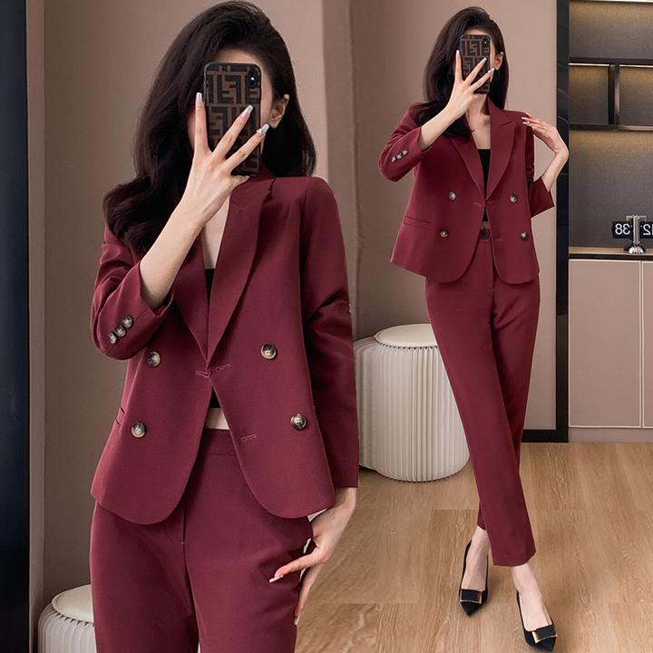 梅子色短款西装洋气女2026新款高级感职业气质小个子秋装西服外套