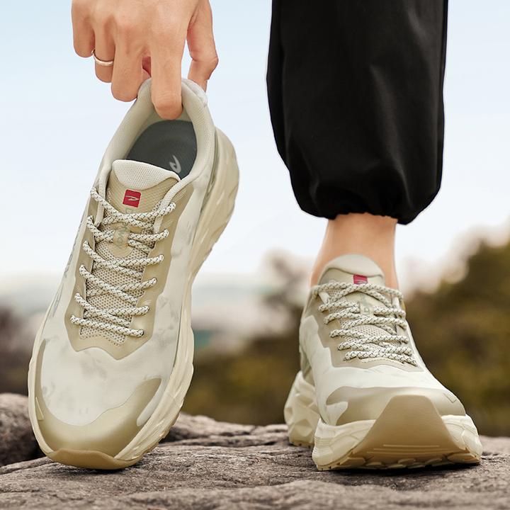 德尔惠轻便防滑缓震徒步登山运动鞋情侣同款轻户外皮面网面跑步鞋