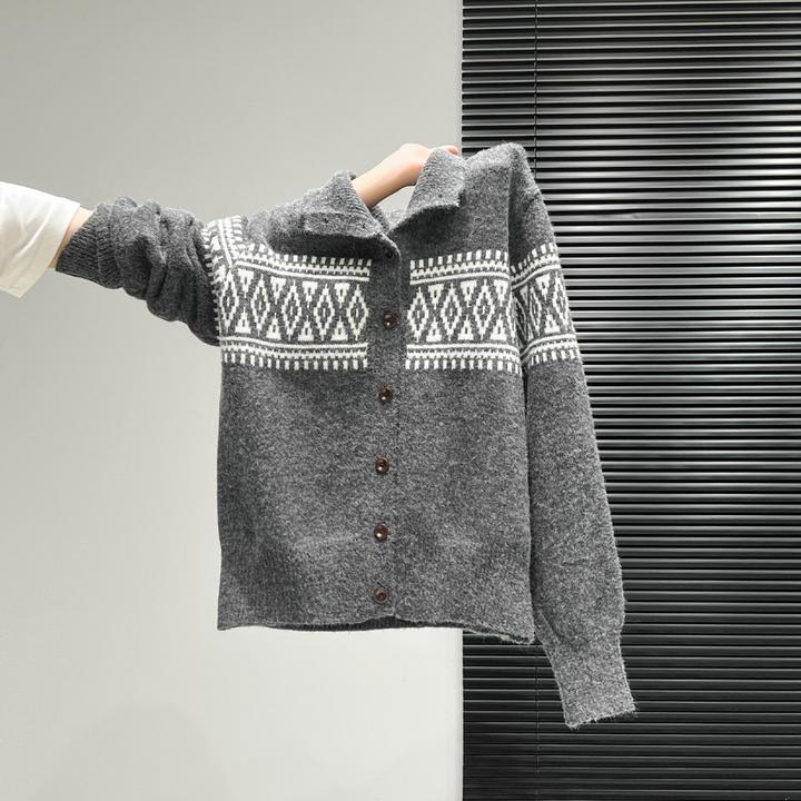 慵懒风提花高领单排扣毛衣外套女2025秋冬季宽松加厚翻领针织上衣