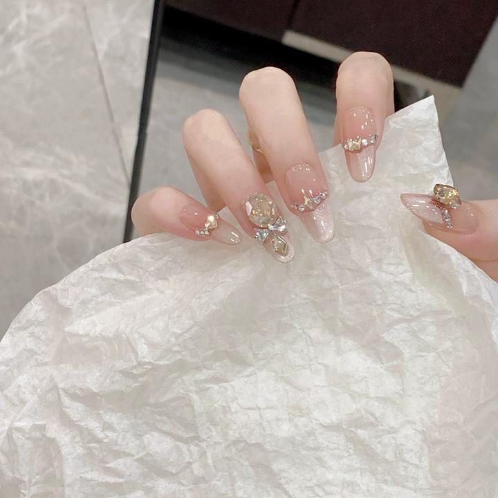 纯手工穿戴甲新款秋冬气质显白高级感纯欲小众美甲贴粉色裸色渐变