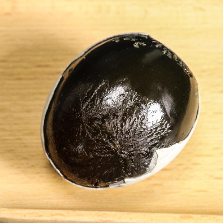 10枚700g非遗溏心松花蛋｜新鲜无铅｜源头工厂｜晶莹皮蛋即食方便