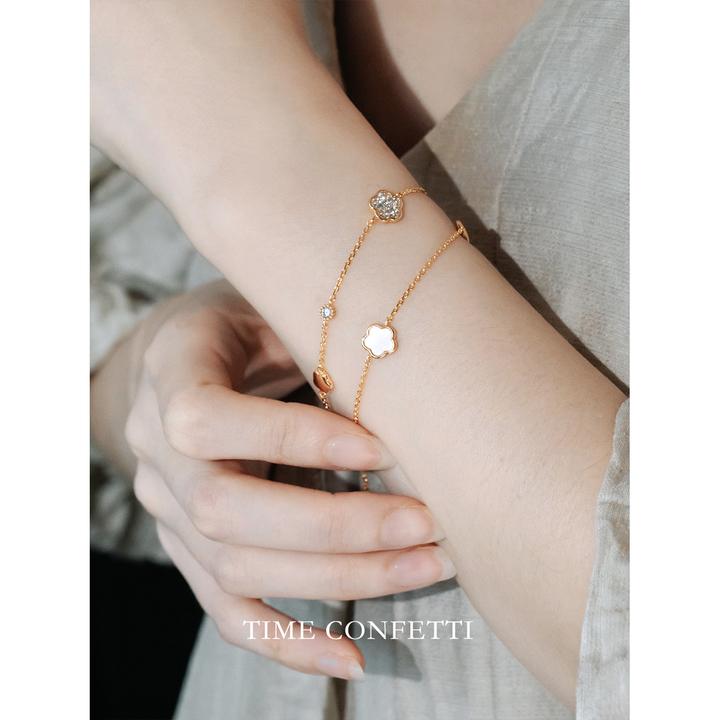 黄铜手链 镀K金【孙二娘】气质百搭双层花朵吊坠手链TC 9537