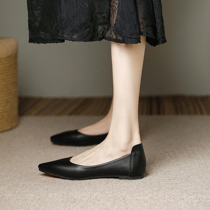 真皮平底鞋女2025新款夏季妈妈鞋尖头工作单鞋软皮仙女温柔风大码