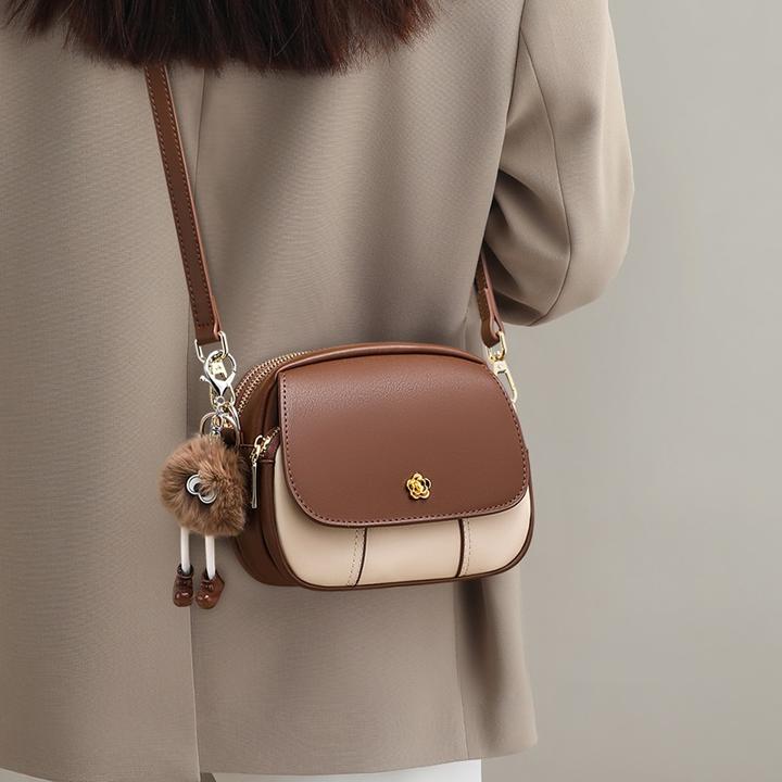 包包新款时尚百搭女包小圆包轻奢小众高级感手机包斜挎小包白配咖