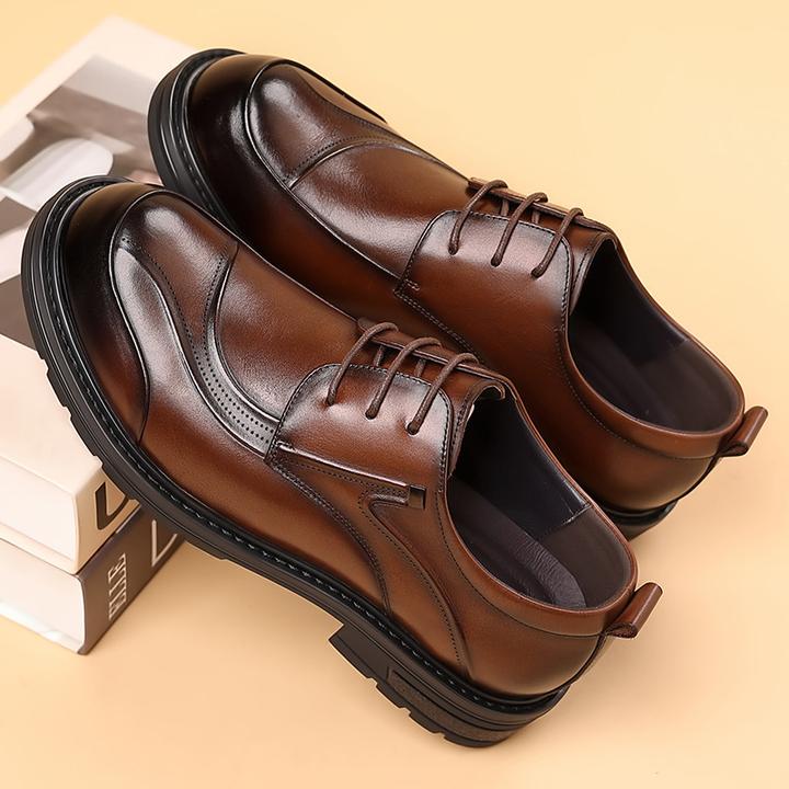 新款男士头层牛皮商务皮鞋男款通勤大头厚底真皮正装男鞋雕花鞋子
