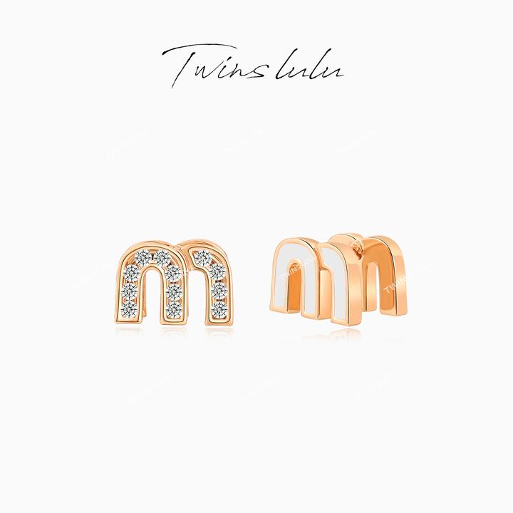 TWINS LULU 圣诞节百搭经典高级轻奢风独特M字母耳环TSL917