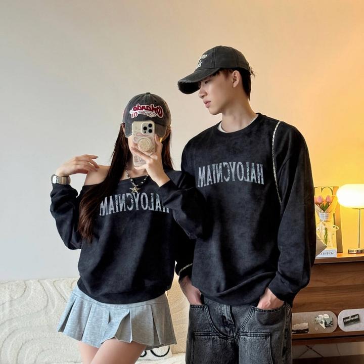 情侣装斜肩露肩长袖卫衣女秋季2025新款美式辣妹宽松一字肩上衣潮