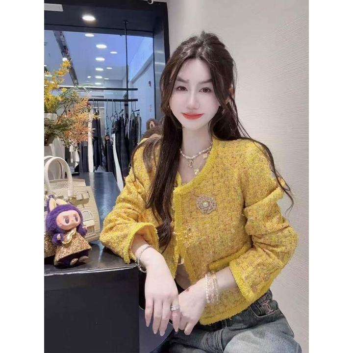 巨好看的气质高级感漂亮独特超好看小香风外套女2025新款秋季上衣